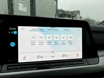 Volkswagen Golf Gen-Viii-2020