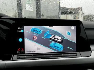 Volkswagen Golf Gen-Viii-2020