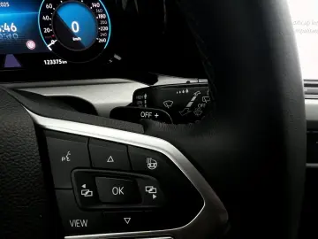 Volkswagen Golf Gen-Viii-2020