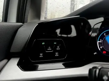 Volkswagen Golf Gen-Viii-2020