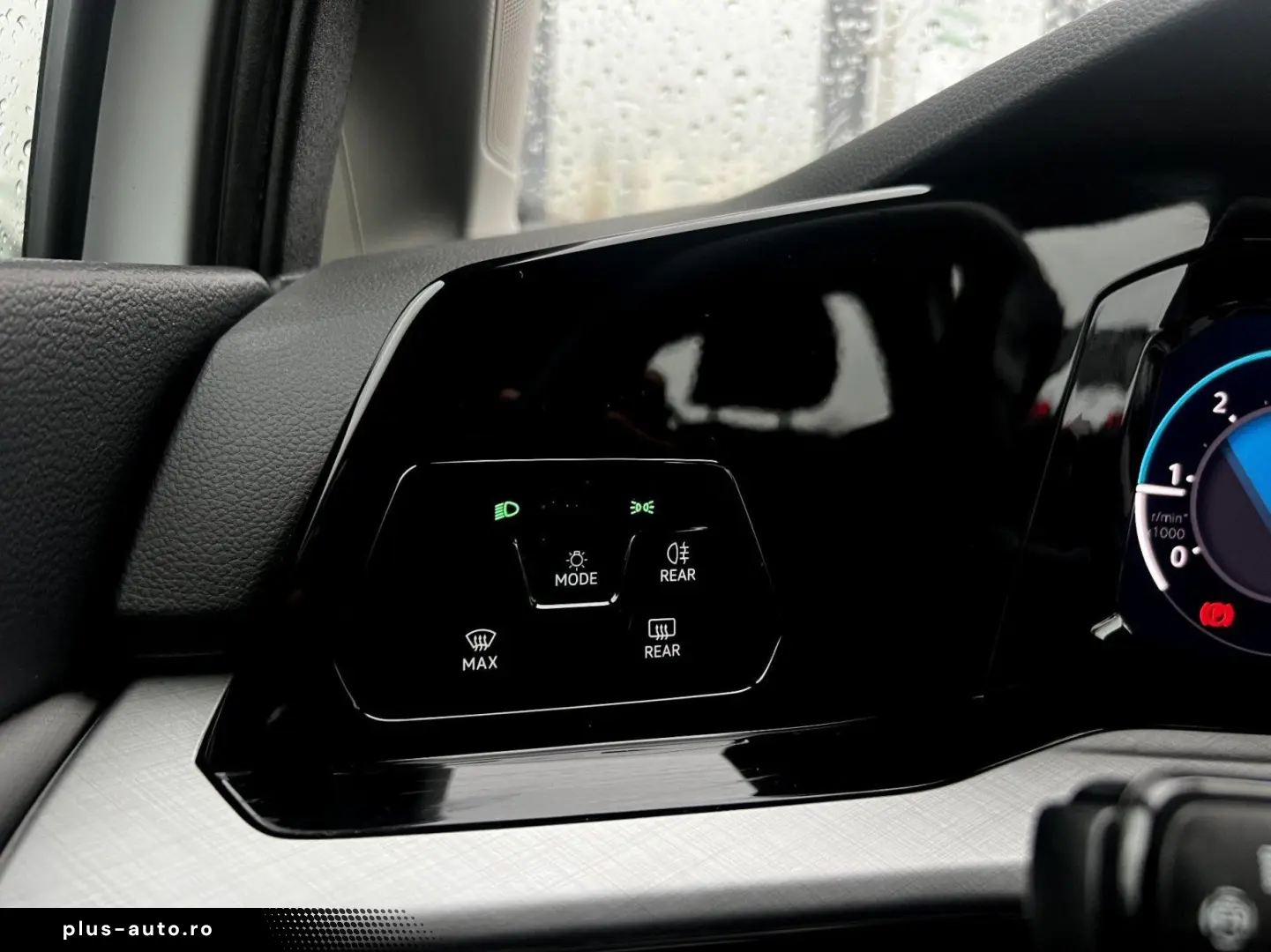 Volkswagen Golf Gen-Viii-2020