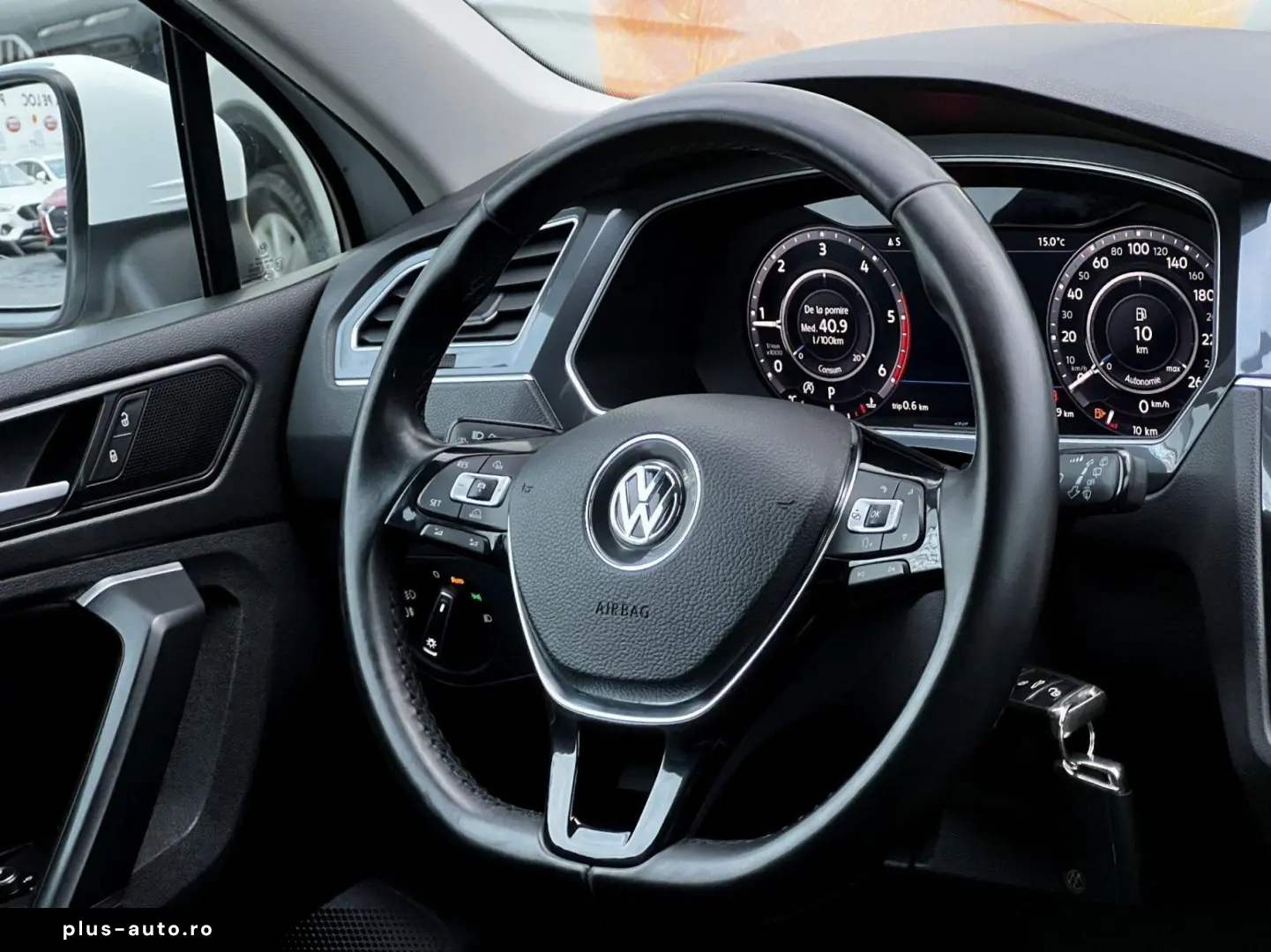 Volkswagen Tiguan Gen-Ii-2016