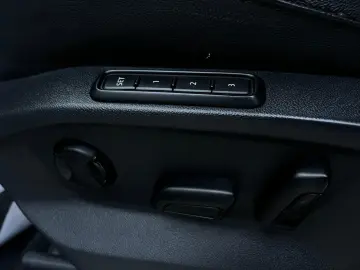 Volkswagen Tiguan Gen-Ii-2016