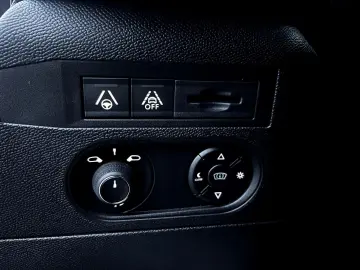 Ds-Automobiles Dsa-Ds3