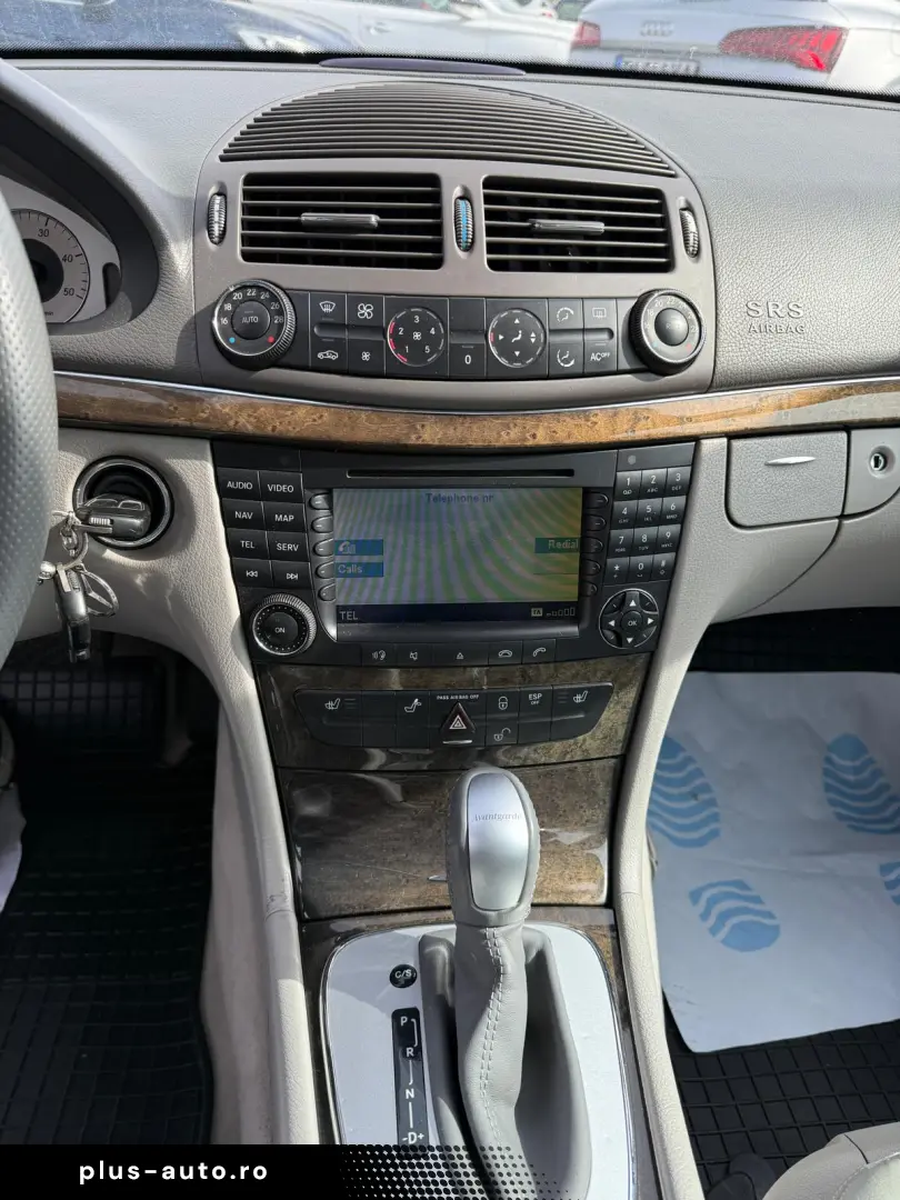 Mercedes-Benz E200 Avangarde