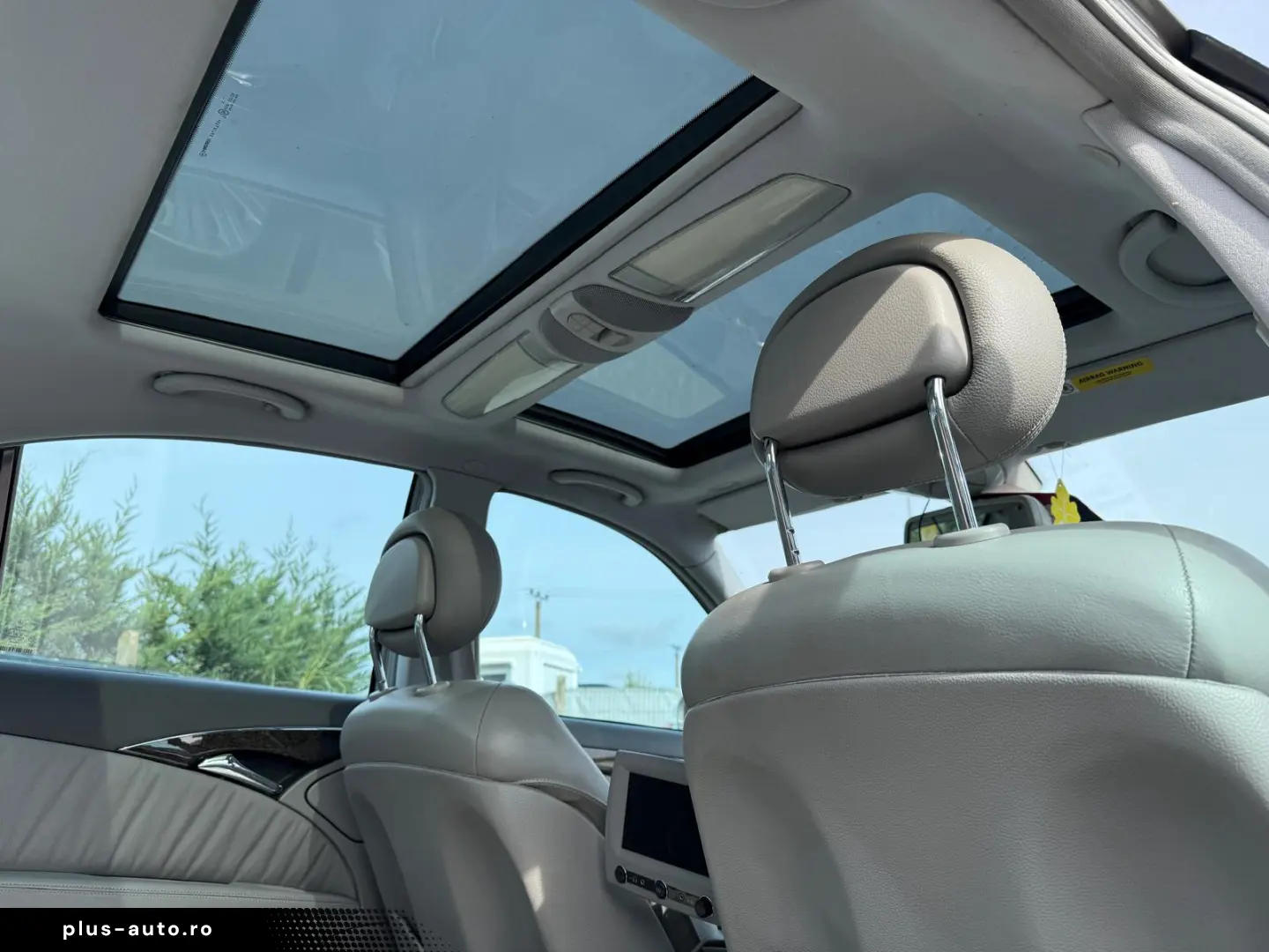 Mercedes-Benz E200 Avangarde