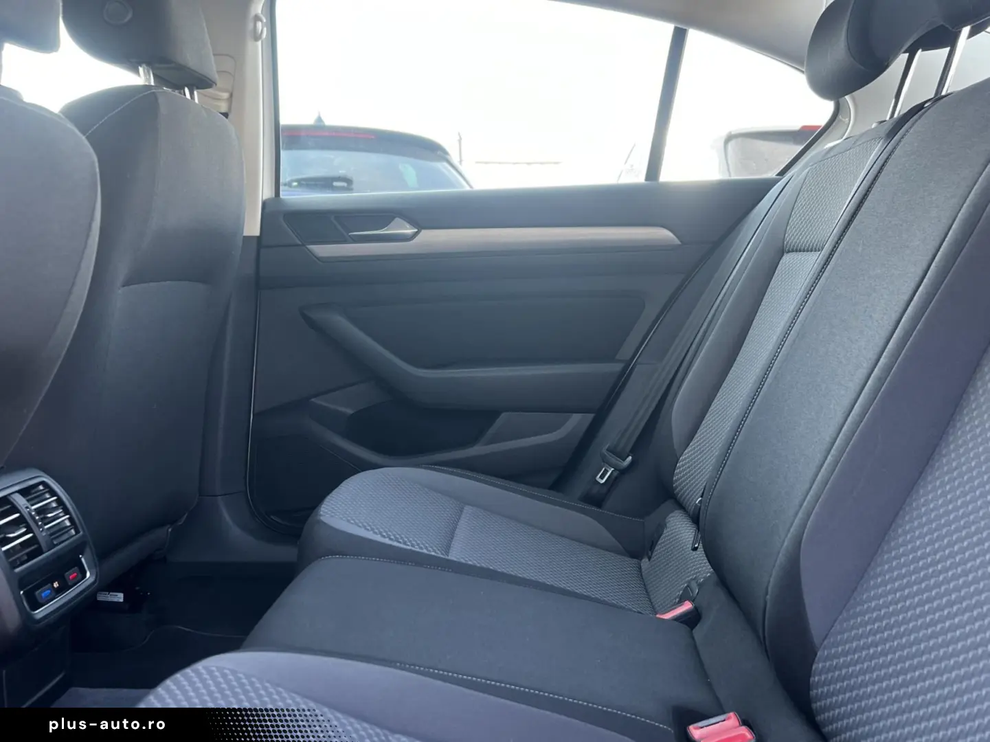 Volkswagen Passat Gen-B8-2014