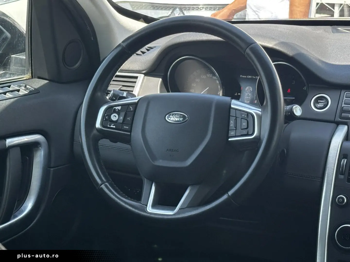 Land-Rover Discovery-Sport