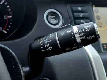 Land-Rover Discovery-Sport