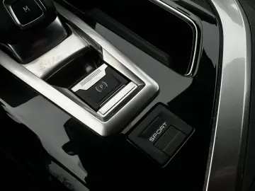 Peugeot 3008 Gen-Ii-2016