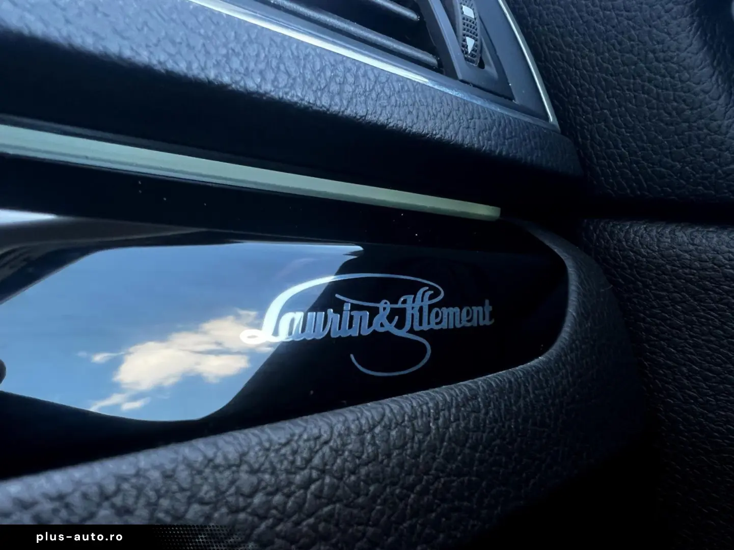 Skoda Superb Gen-Iii-2015