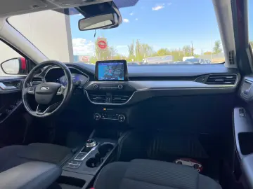 Ford Focus Gen-Iv-2018