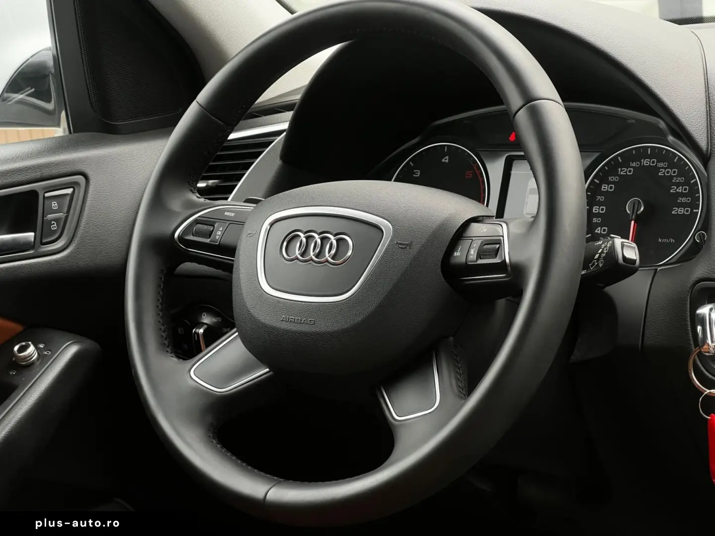 Audi Q5 Gen-8R-2008-2016