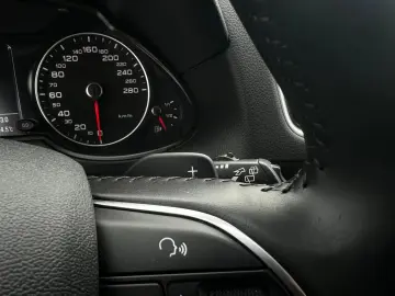 Audi Q5 Gen-8R-2008-2016