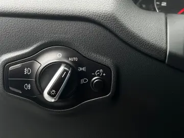 Audi Q5 Gen-8R-2008-2016