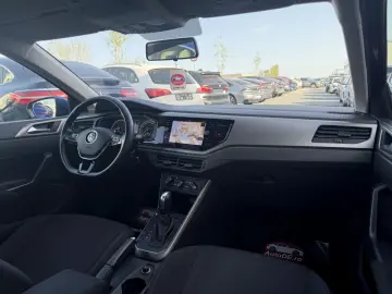 Volkswagen Polo Gen-Vi-2017
