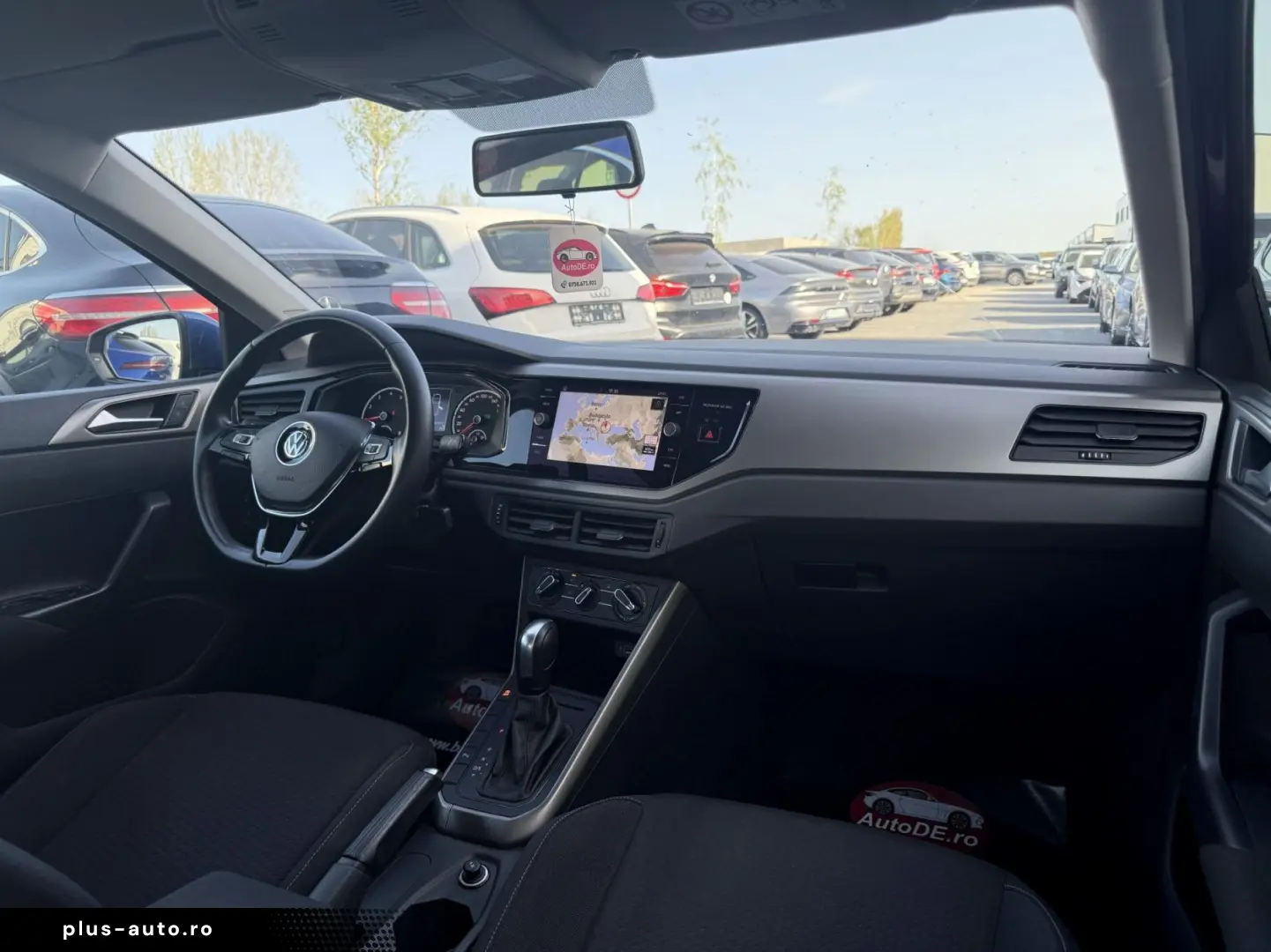 Volkswagen Polo Gen-Vi-2017