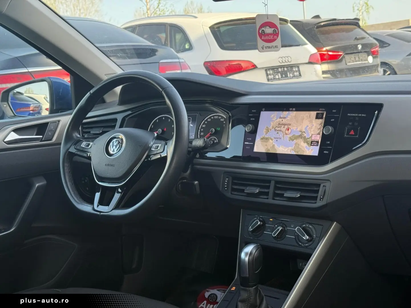 Volkswagen Polo Gen-Vi-2017