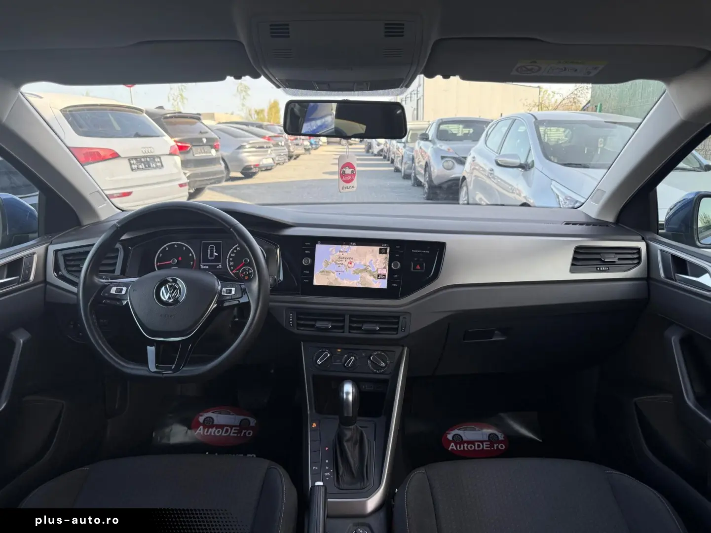 Volkswagen Polo Gen-Vi-2017