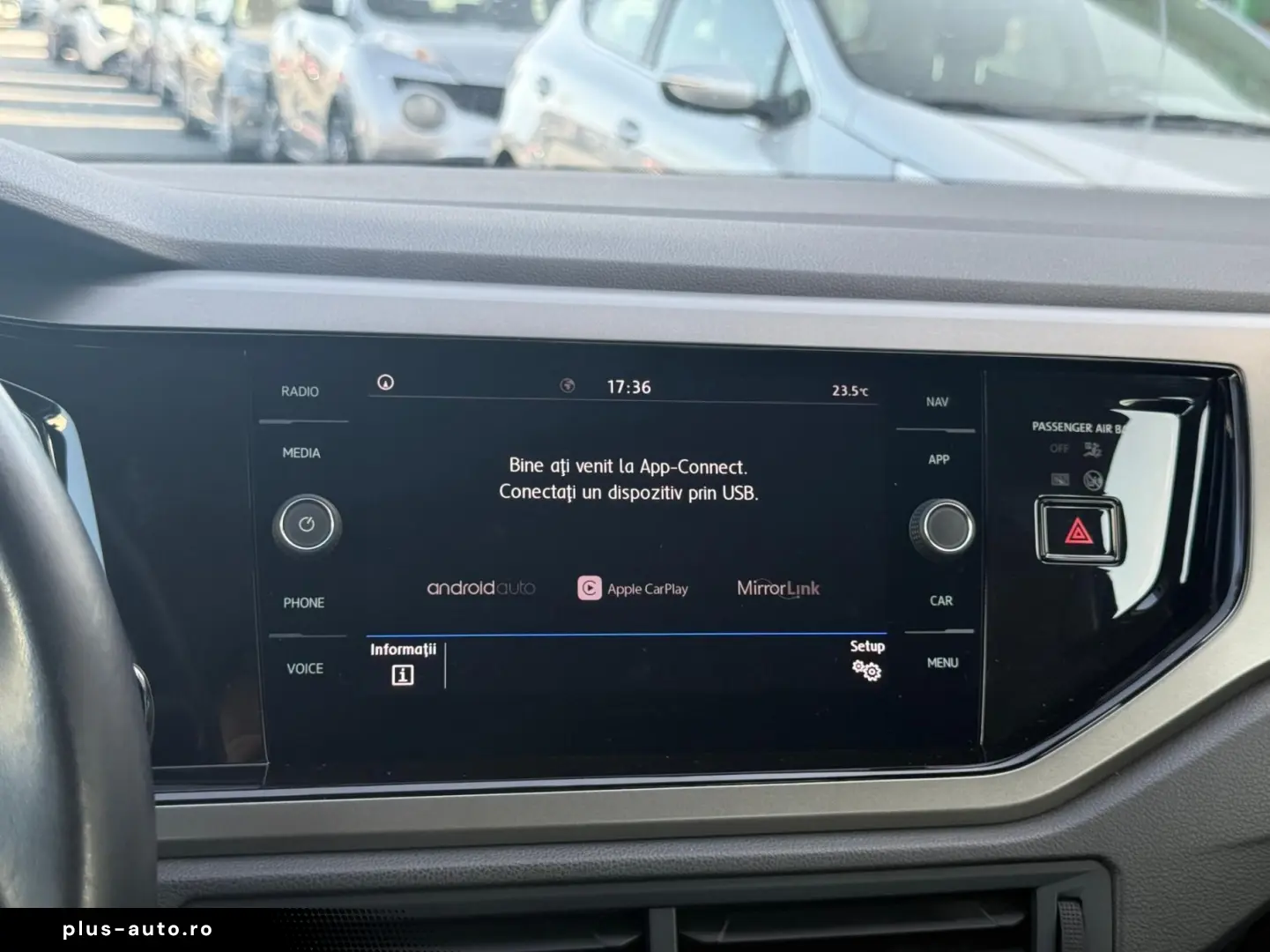 Volkswagen Polo Gen-Vi-2017