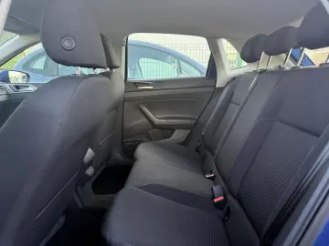 Volkswagen Polo Gen-Vi-2017