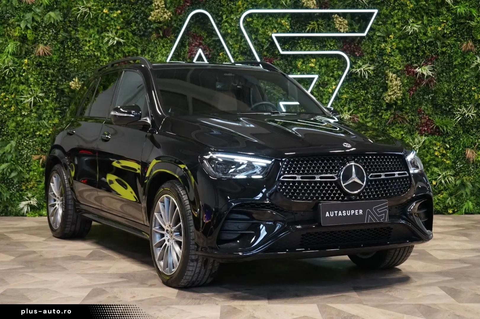 GLE 450d 4M PANO TOW 360 HUD 79.669€ NETTO