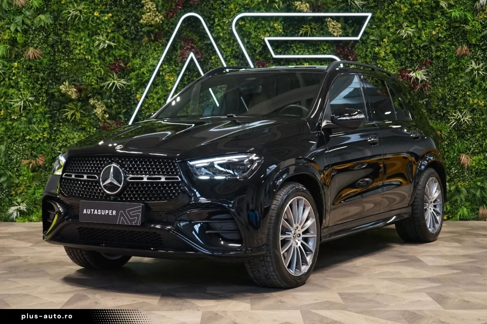 GLE 450d 4M PANO TOW 360 HUD 79.669€ NETTO