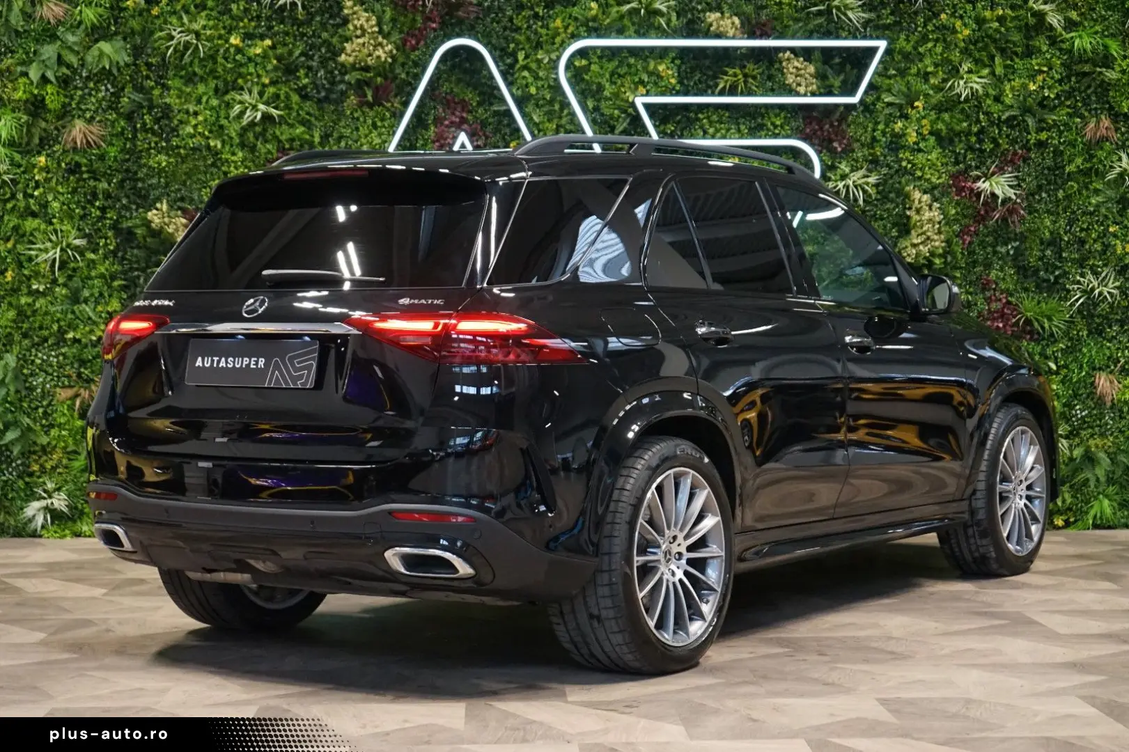 GLE 450d 4M PANO TOW 360 HUD 79.669€ NETTO