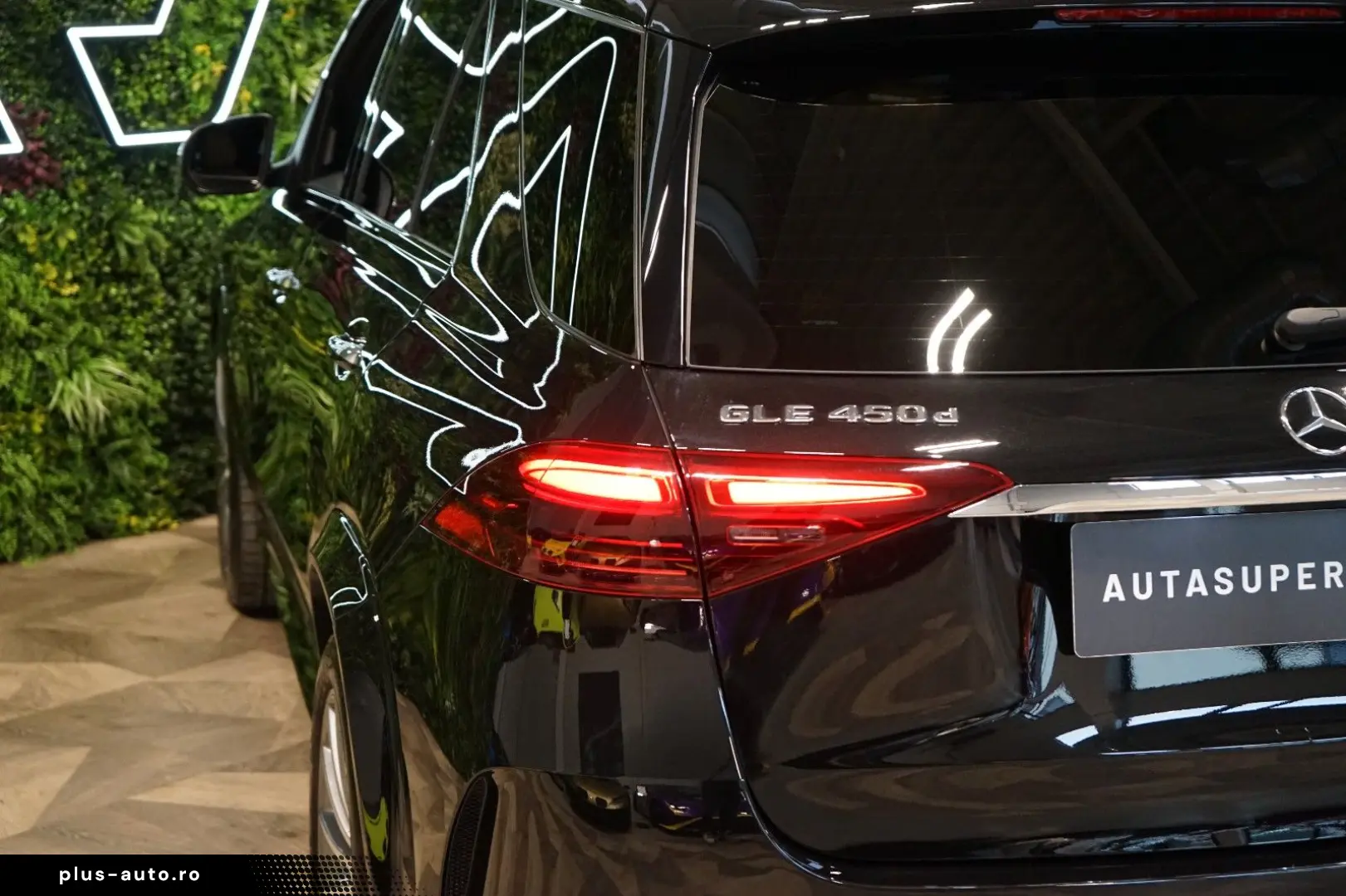 GLE 450d 4M PANO TOW 360 HUD 79.669€ NETTO