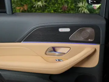 GLE 450d 4M PANO TOW 360 HUD 79.669€ NETTO