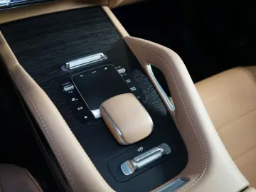 GLE 450d 4M PANO TOW 360 HUD 79.669€ NETTO