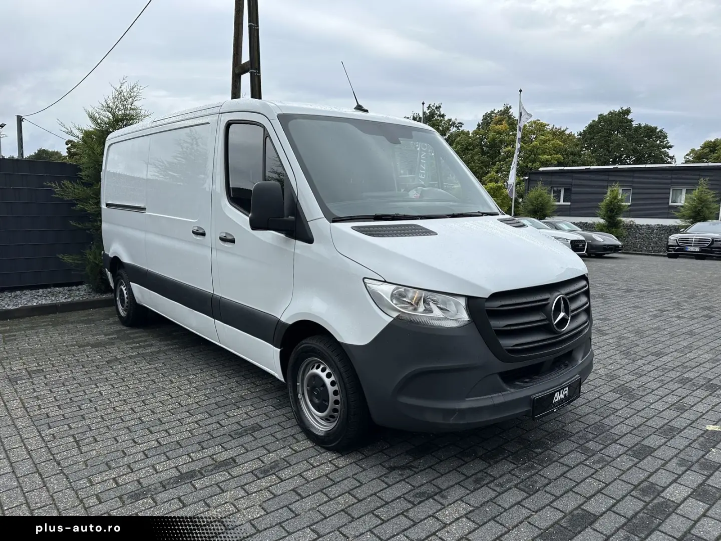 Sprinter 211 CDI WORKER Plus L2 HECKTÜR 180