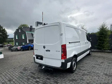 Sprinter 211 CDI WORKER Plus L2 HECKTÜR 180
