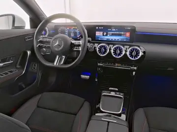 CLA 200 Coupé AMG ADVANCED NAVI LED KAMERA SHZ