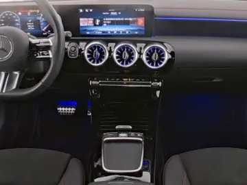 CLA 200 Coupé AMG ADVANCED NAVI LED KAMERA SHZ