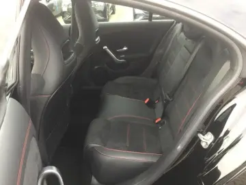 CLA 200 Coupé AMG  Fahrassistenz Verkehrszeichen