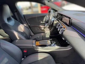 CLA 200 Coupé AMG-Adv  Night 19 WiP Ambi KeyGo