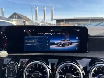 CLA 200 Coupé AMG-Adv  Night 19 WiP Ambi KeyGo