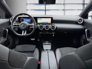 CLA 180 Coupé AMG-EDITION NIGHT 19'' AHK 360  LE