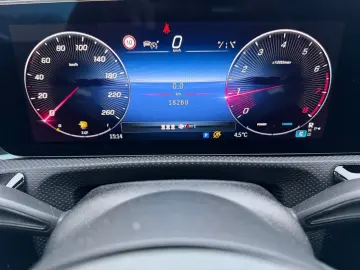 CLA 180 Coupé AMG-EDITION NIGHT 19'' AHK 360  LE