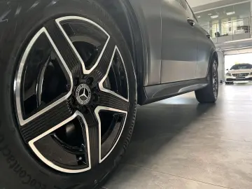 GLC 300 d 4M AMG PREMIUM  MAGNO- AIRMATIC- PANO!