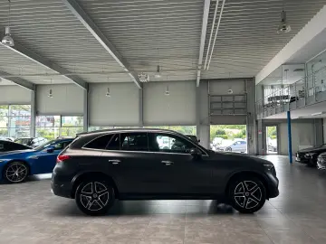 GLC 300 d 4M AMG PREMIUM  MAGNO- AIRMATIC- PANO!