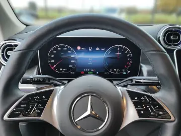 GLC 300 de 4Matic AVANTGARDE AHK 360  DISTRONIC