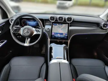 GLC 300 de 4Matic AVANTGARDE AHK 360  DISTRONIC