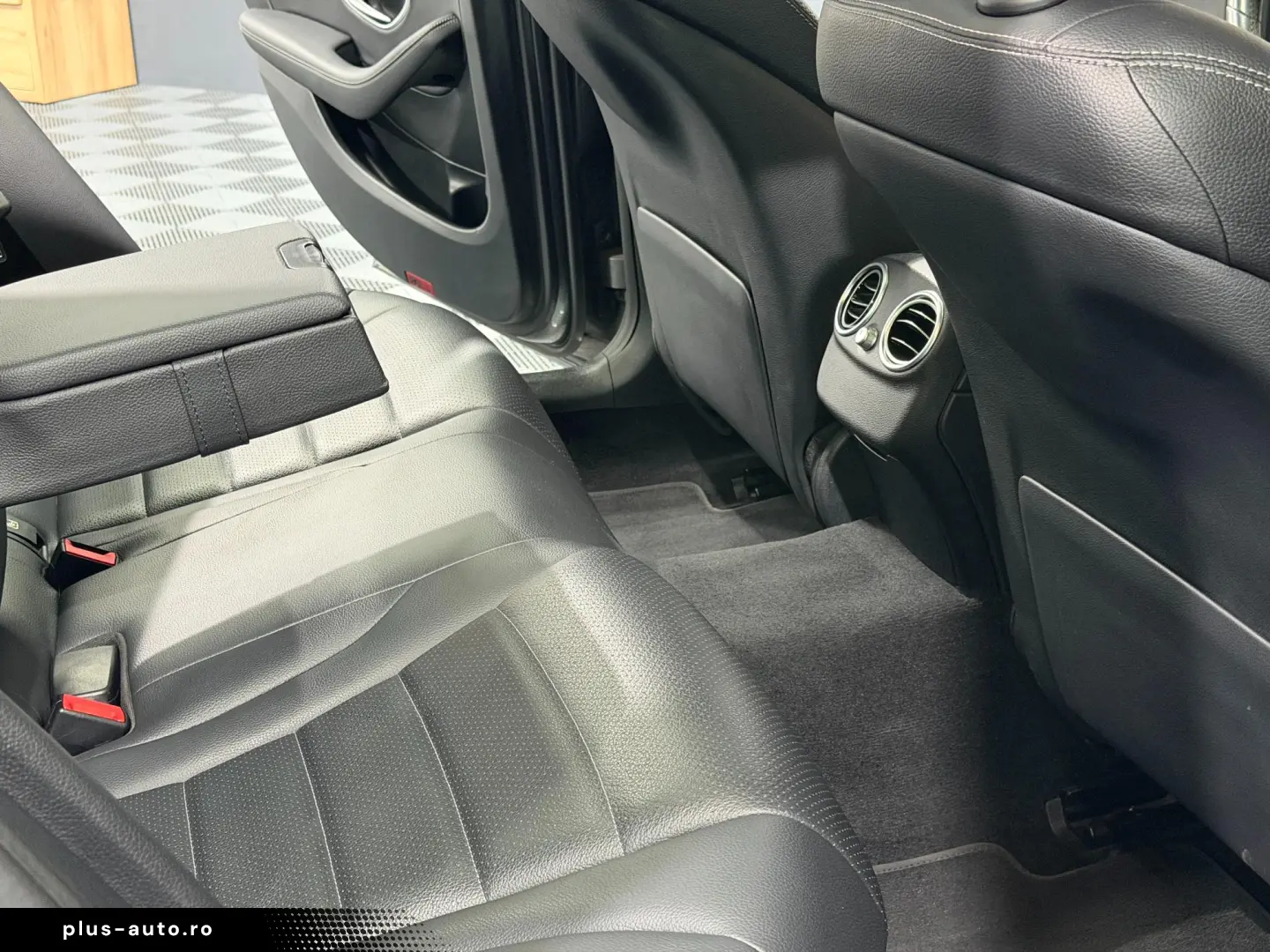 Mercedes-Benz C-Klasse Berline C 180 d Business Solution