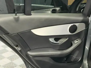 Mercedes-Benz C-Klasse Berline C 180 d Business Solution