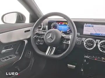 CLA 200 Coupé AMG MBUX LED-HP KeyG RFK Night 19'