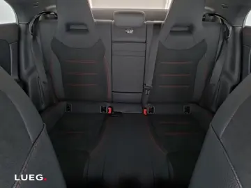 CLA 200 Coupé AMG MBUX LED-HP KeyG RFK Night 19'