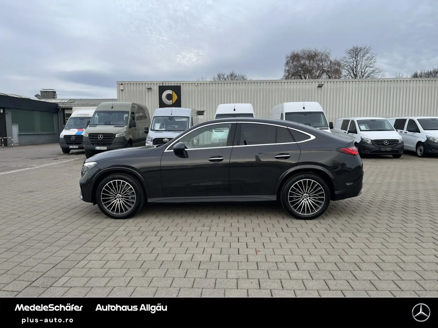 GLC 300 d 4M AMG Coupe 20  AHK Pano 360  D-Light