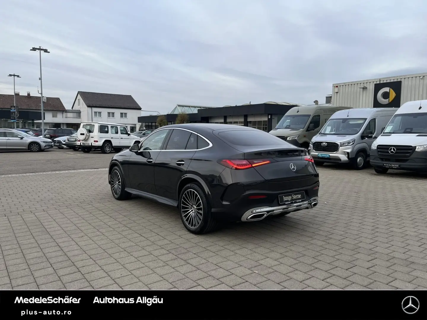 GLC 300 d 4M AMG Coupe 20  AHK Pano 360  D-Light